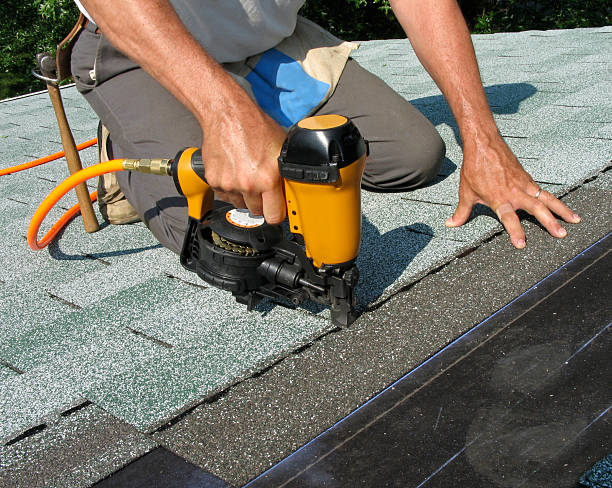 Best Roof Maintenance Services  in Staffd, OR